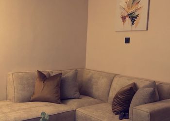 شقة بدخول ذاتي وتصميم هادئ 