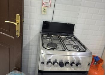 شاليه بمجالس وجلسة خارجية