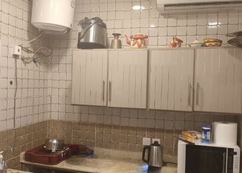 شاليه بجلسة خارجية ومسبح 