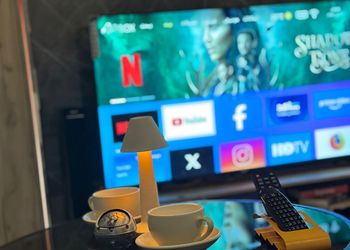 استديو بسرير ماستر وجلسة جانبية