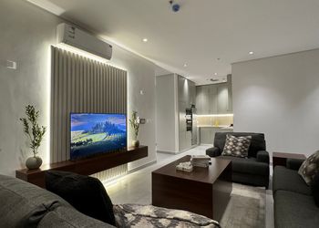 شقة بتصميم أنيق ودخول ذاتي 