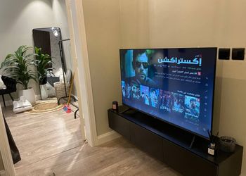 شقة بدخول ذاتي وغرفة نوم مريحة 