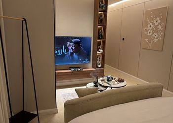 استديو بسرير ماستر وجلسة جانبية