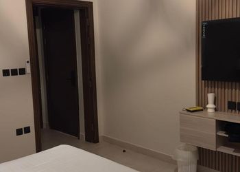 استديو بسرير ماستر ودخول ذاتي