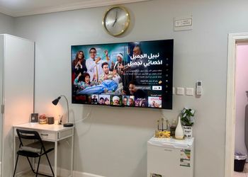 استديو هادئ بدخول ذاتي 