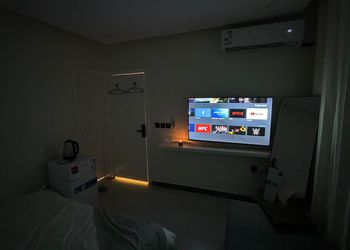 استديو بسرير ماستر وجلسة جانبية 