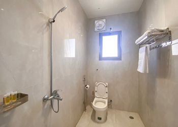 استديو بأثاث مريح وبسيط 