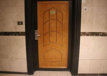 استديو بأثاث مريح وبسيط 