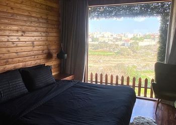 شالية بشكل مميز بأجواء وموقع مميز