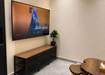 استديو هادئ بسرير ماستر