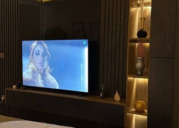 استديو بتصميم مودرن ودخول ذاتي