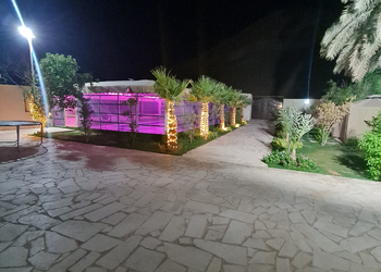 استراحة بمجالس وجلسة خارجية