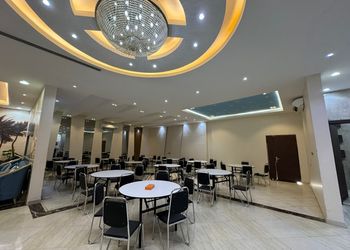شاليه بمسطح اخضر