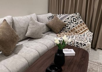 استديو بسرير ماستر وجلسة جانبية