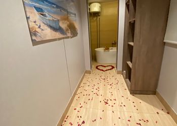 استديو بحوض استحمام انيق
