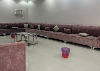 استراحة بمسطح اخضر ومجالس