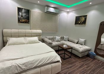 استديو بسرير ماستر