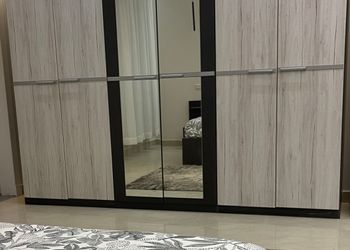 شقة بغرفة جلوس وغرفتين نوم 