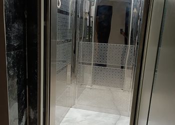 استديو هادئ بسرير ماستر 