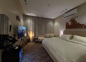 استديو بسرير ماستر