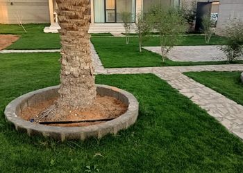 استراحة بمسبح خارجي وجلسة خارجية