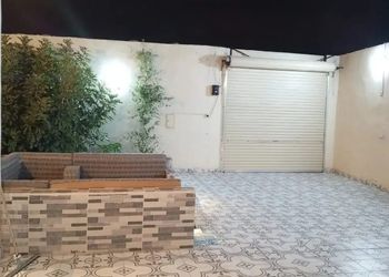 شاليه بصالة جلوس ومسبح داخلي