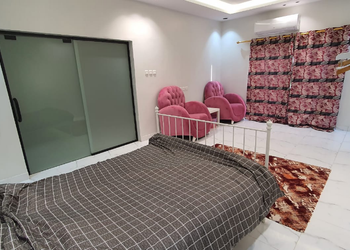 شاليه بألعاب مائية و مسبح خارجي
