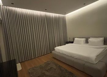 شقة بدخول ذاتي وتصميم هادئ
