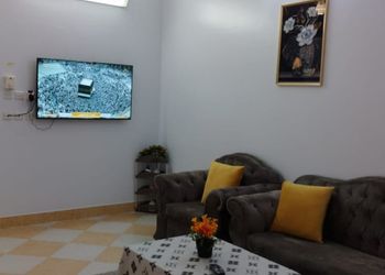 شقة بغرفتين نوم وصالة