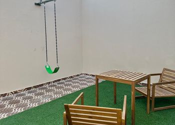 شاليه بإطلاله على مزرعة ومسبح