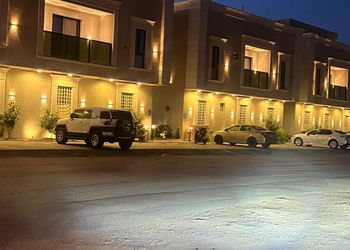 شقة باربع غرف نوم وصالة