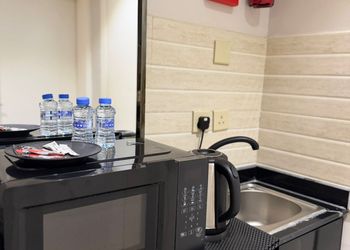 شقة بغرفه نوم وصالة 