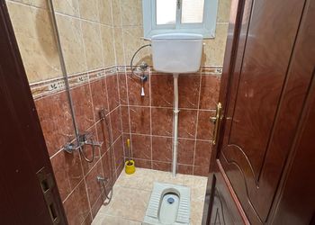 استديو بسرير ماستر وأثاث مريح 