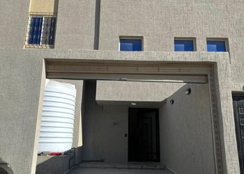 استديو بسرير ماستر وجلسة جانبية 