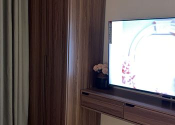 استديو بسرير ماستر وجلسة جانبية 