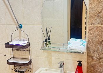 شقة هادئة بصالة وغرفة نوم 