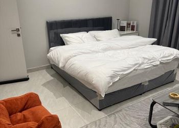 استديو بسرير ماستر