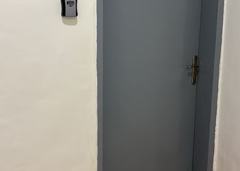 شقة بغرفة نوم وصالة 