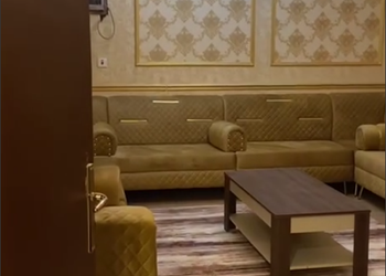 شقة بغرفتين نوم وصالة 