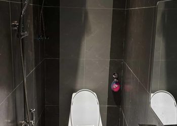 استديو بسرير ماستر وجلسة جانبية 