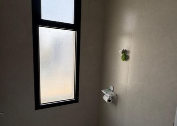 استديو بسرير ماستر وجلسة جانبية