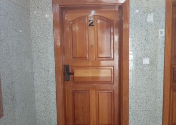 شقة بغرفة معيشة وغرفة نوم 