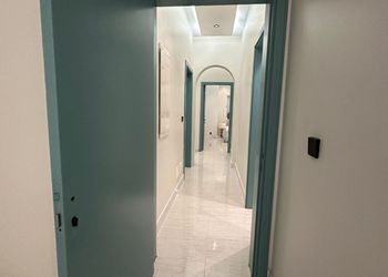شاليه باطلاله على البحر