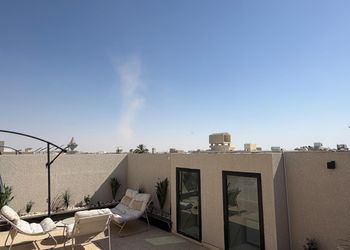 شقة بجلسه خارجية دخول ذاتي