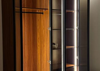 شقة بغرفة معيشة وغرفتين نوم 