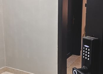 استديو هادئ بسرير ماستر 