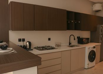شقة بتصميم أنيق ودخول ذاتي