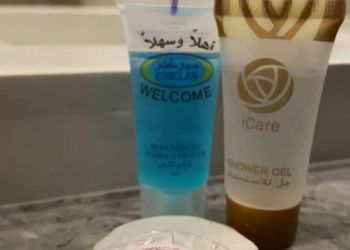 شاليه بجلسة خارجية ومسبح 