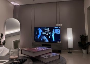 استديو بسرير ماستر وجلسة 