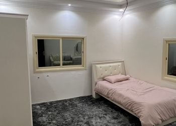 استراحة بمجالس واسعة وغرفة نوم 